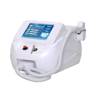 50% ছাড় ডিওডো ডিপিলেশন মেশিন 808nm 3 Wavelength Diode Laser For Hair Removal KM300D